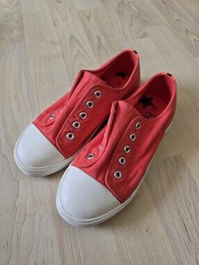 Boden Slip On Sneakers Size 32 (Child Size 1)